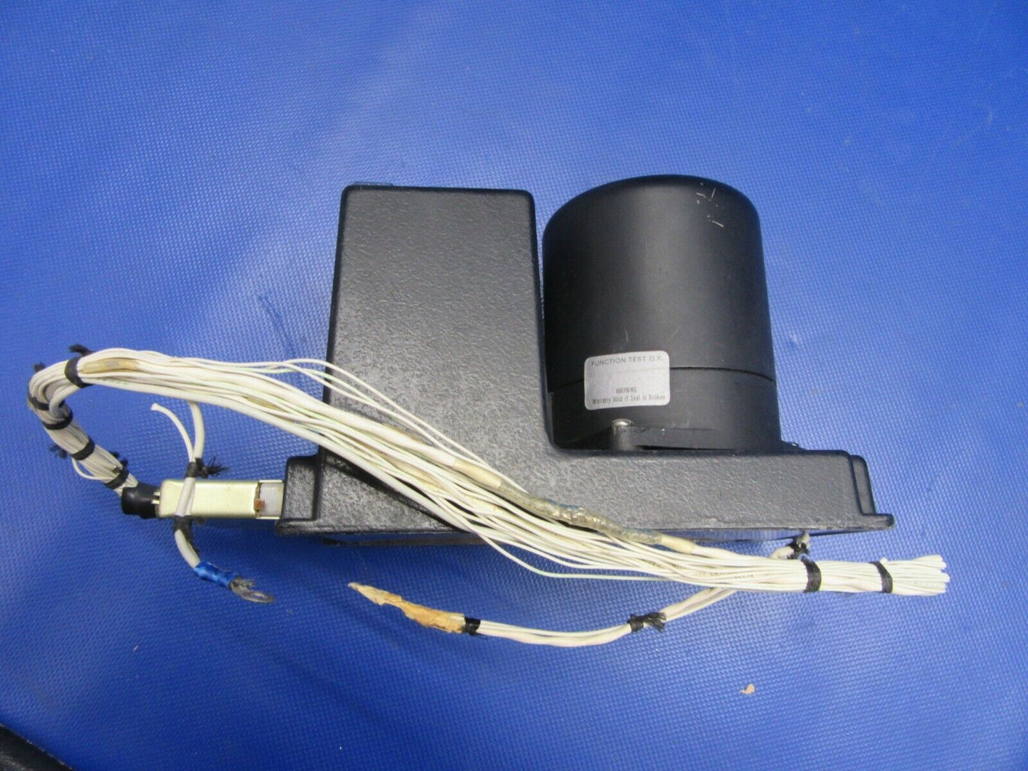 King KG 102A Directional Gyro 14V / 28V P/N 060-0015-00 CORE / PARTS (0421-493)