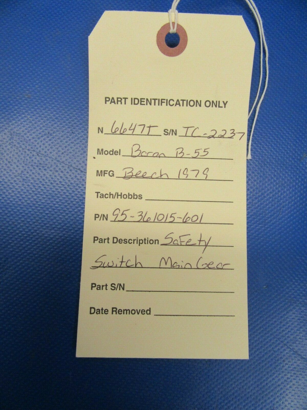 Beech Baron B-55 Safety Switch Main Gear P/N 95-361015-601 (0219-363)