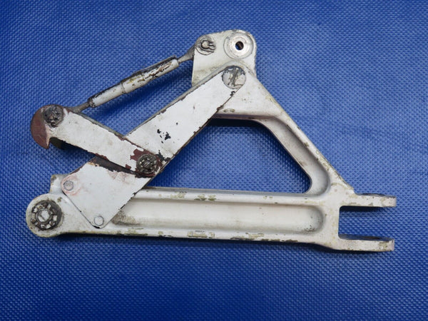 Piper Main Gear Truss Link Assy Casting # 20766 (0124-1220)