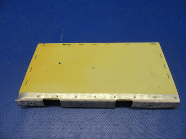 Beech 95-B55 Baron Radio / Avionics Heat Diffuser (0621-54)