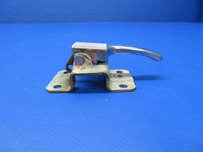 Piper Door Handle P/N 464-046 (0922-344)