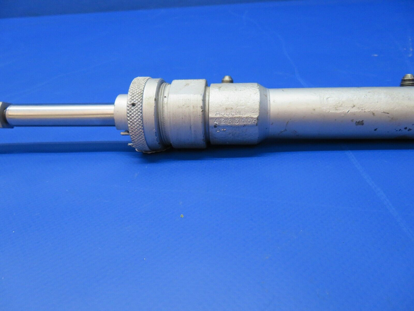 Boeing Hydraulic Actuating Cylinder P/N 4233666 (0922-499)
