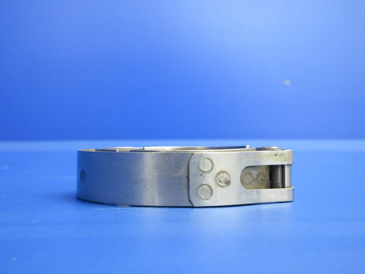 Eaton Coupling Clamp P/N 18276-200 (0124-1243)