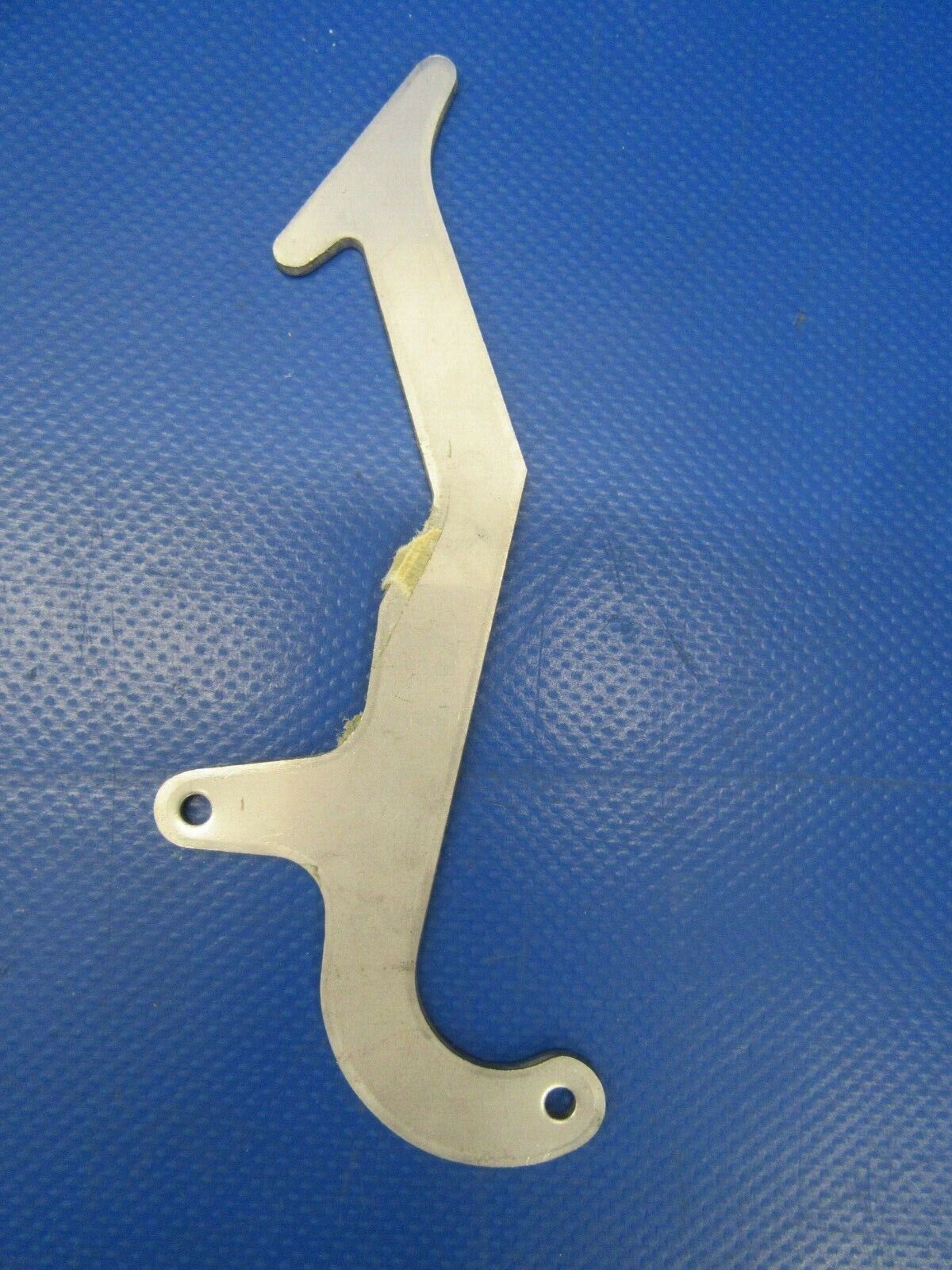 Piper PA-38 Tomahawk Hook Auxiliary Door Latch LH 77515-06 77515-006 (0519-53)