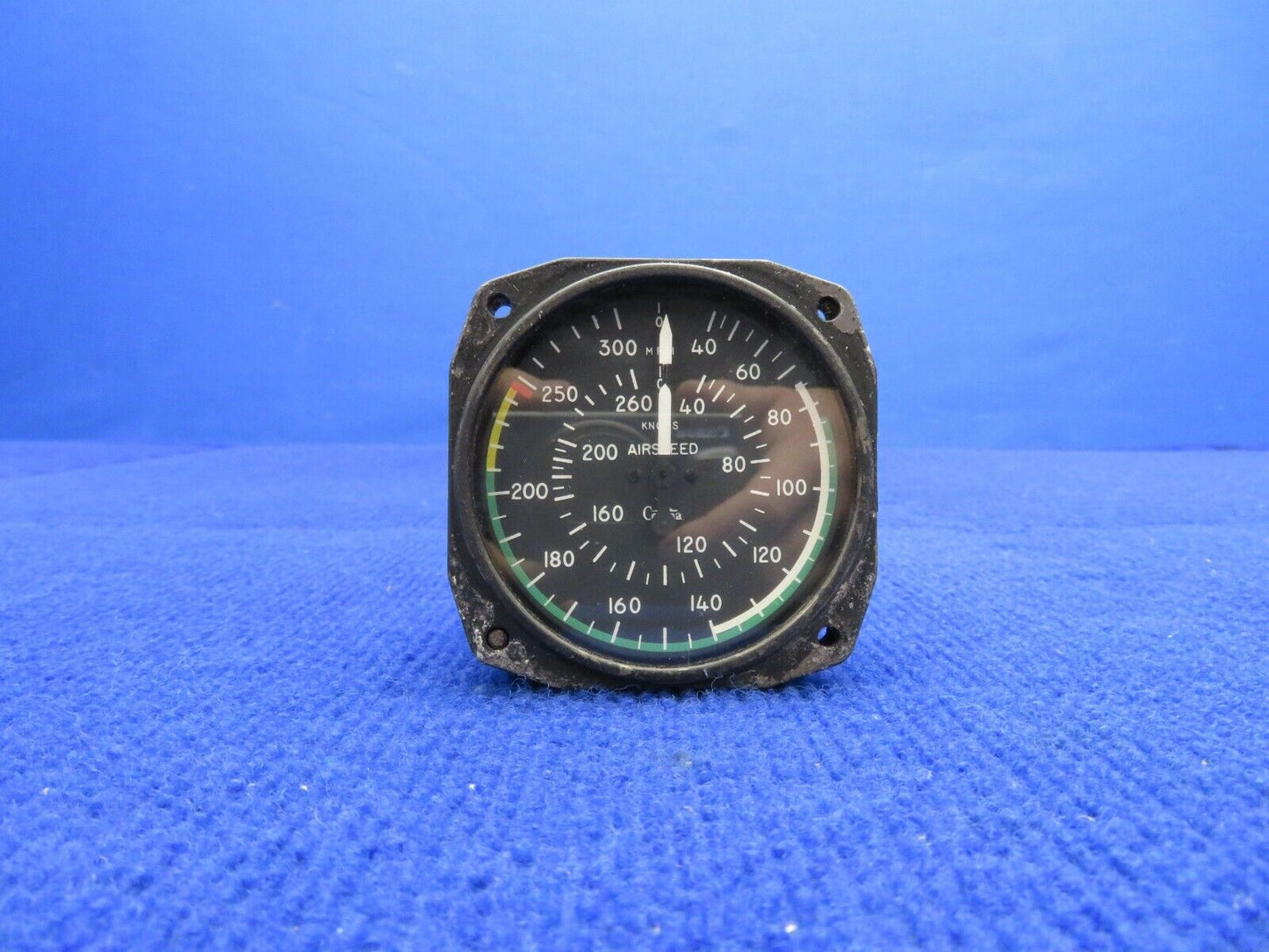 1956 Cessna 310 Airspeed Indicator P/N CM2640L1, 403-L1 (0222-317)