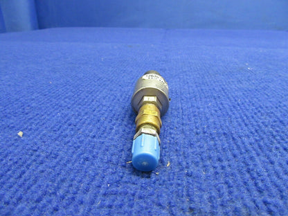 Cirrus SR-22 Oil Pressure Transducer P/N 12635-002 (0122-461)