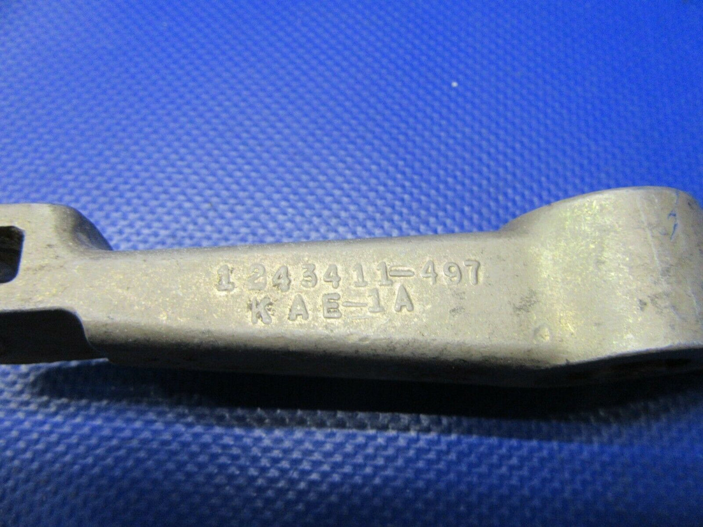 Cessna 210 / P210N Whiffletree Nose Gear P/N 1243411-1 (0421-535)