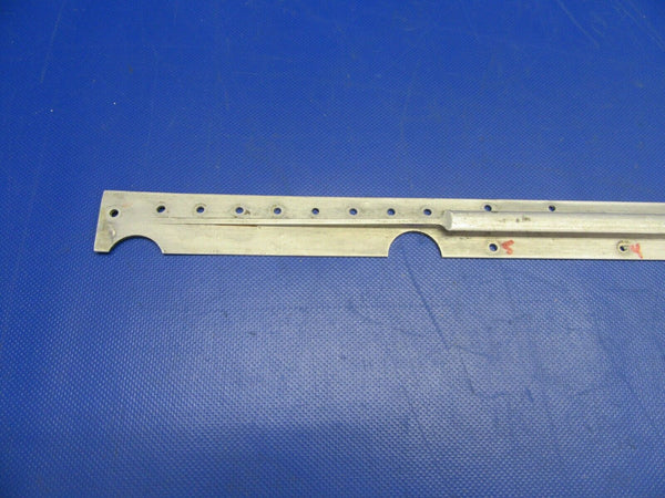 1956 Cessna 182 Seat Rail Co-Pilot OTBD P/N 0511293-4 (1021-386)