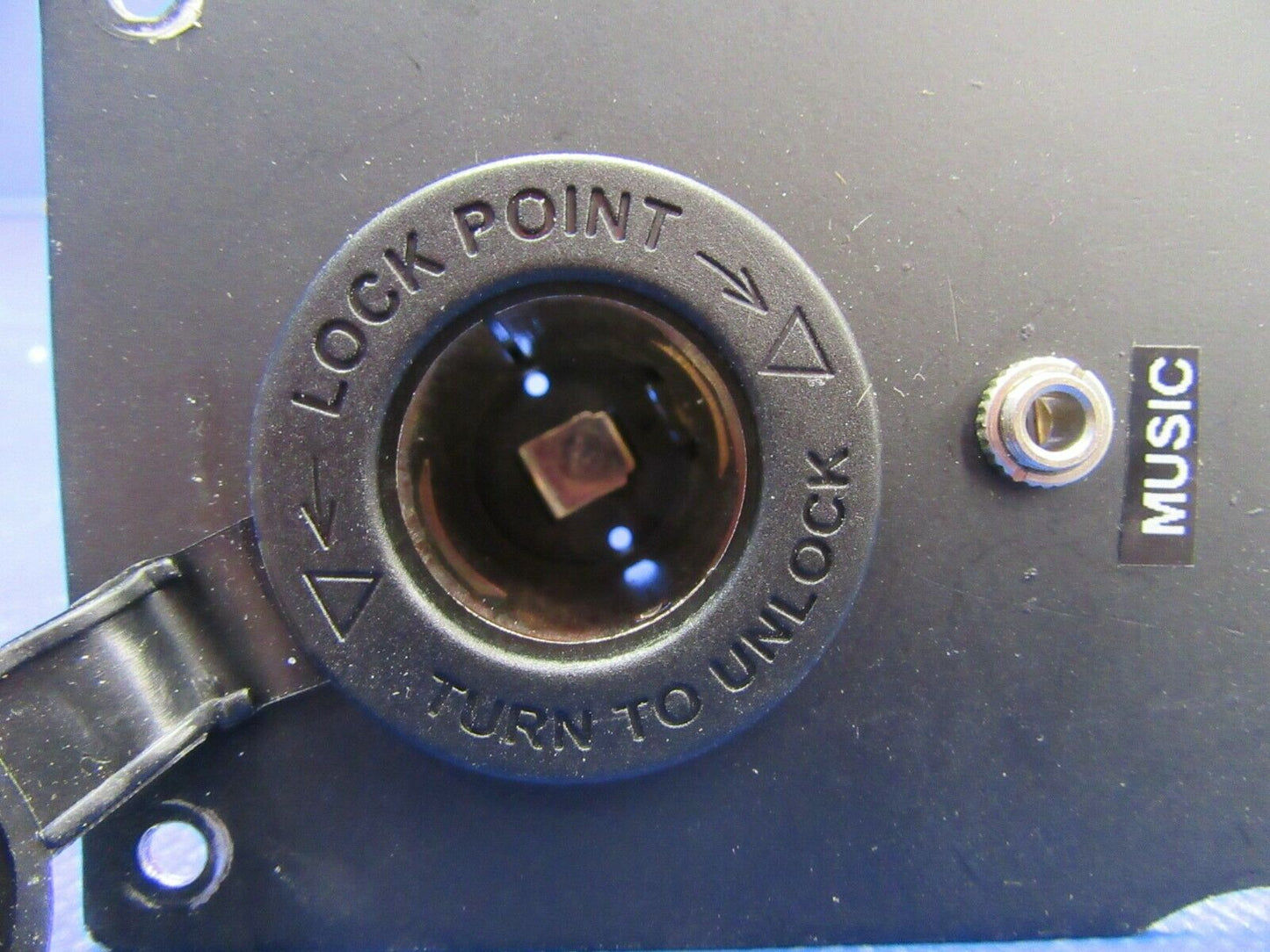 Cessna T210N Power Supply Port & Jack 24 Volts (0621-576)
