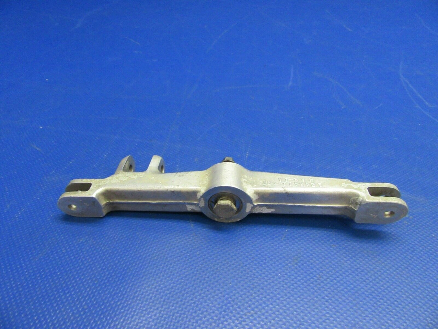 Cessna 210 / T210N Whiffle Tree Nose Gear P/N 1243411-1 (0921-612)