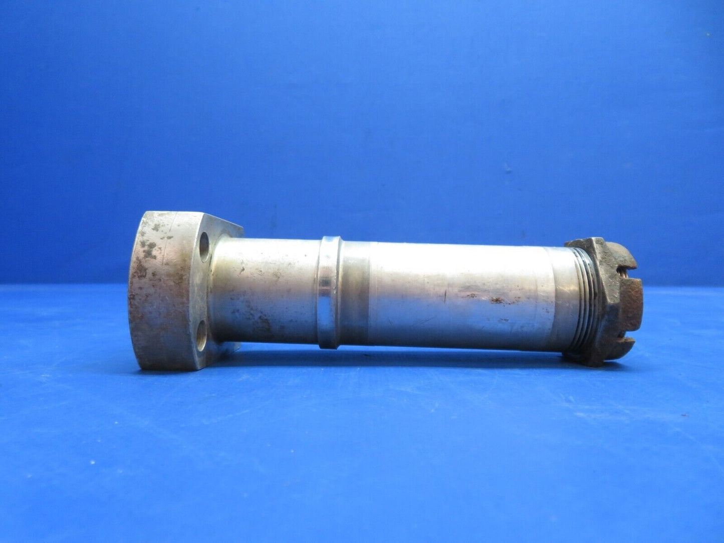 Early Cessna 182 Axle -Solid Aluminum Main Gear P/N 0541124-1 (1023-306)