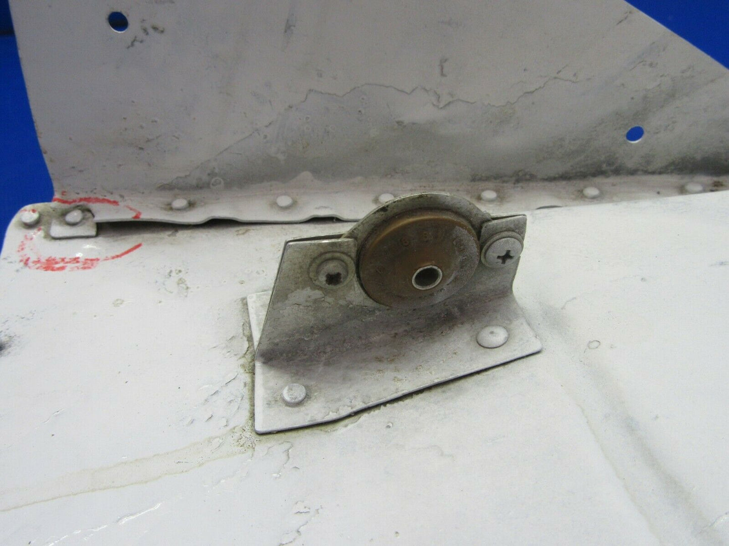 Cessna 210 / P210N Cowl Flap RH 1213261-217 (0421-630)