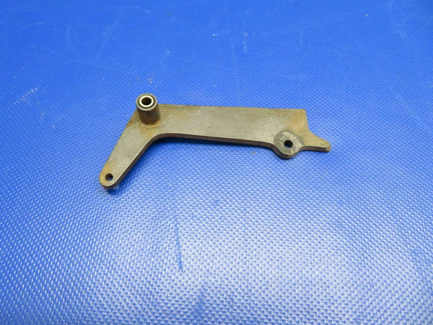 1960 Cessna 210 Uplock Hook RH Main Gear P/N 1241023-2 (0221-194)
