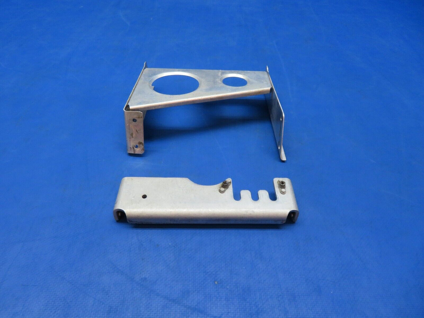 Piper PA-28R-180 Engine Control Bracket & Support P/N 67206-00 (1123-437)