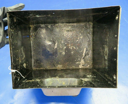 Beech Baron Battery Box w / Lid 95-410006-19 (0520-15)