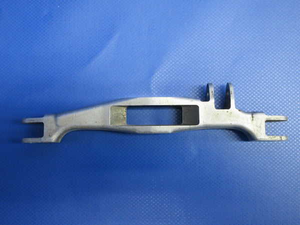 Cessna 210 / 210A Nose Gear Steering Cross Bar P/N 1243032-1 (0124-1235)