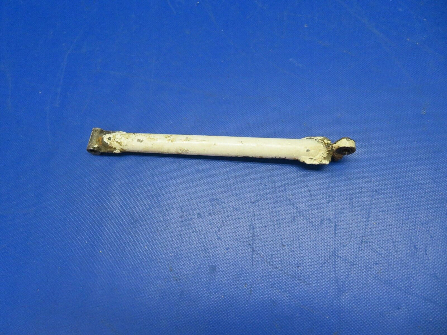 Beech F35 Bonanza Leg Assy Nose Gear Drag Brace P/N 35-825080 (1021-126)