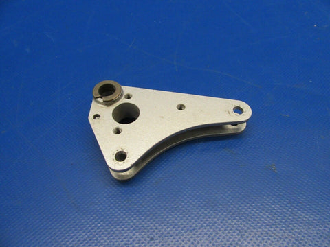 Diamond DA40-180 Aileron Bellcrank P/N DA4-2717-50-50 (0319-185)