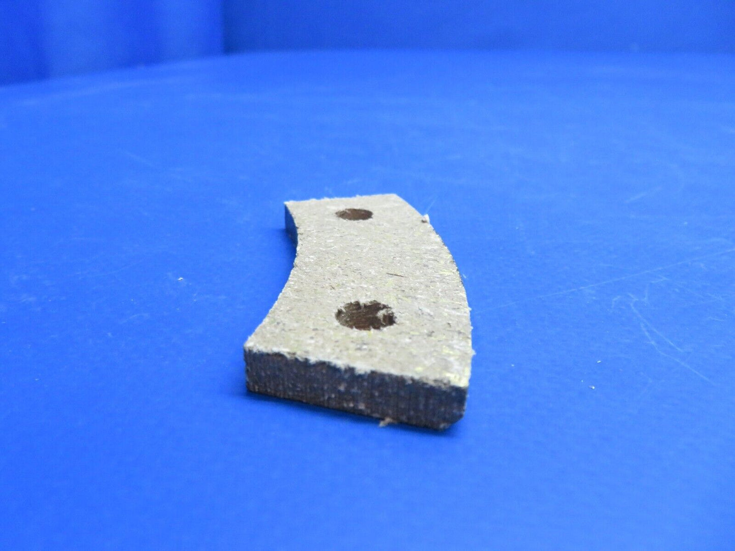 Cleveland Brake Lining P/N 66-39 LOT OF 4 NOS (1022-738)
