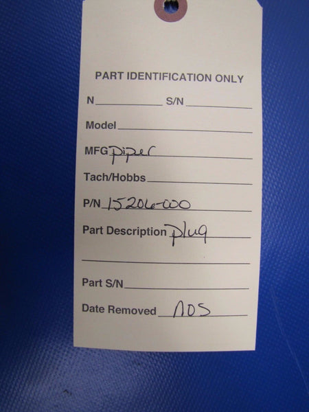 Piper Plug P/N 15206-000 NOS (0317-204)