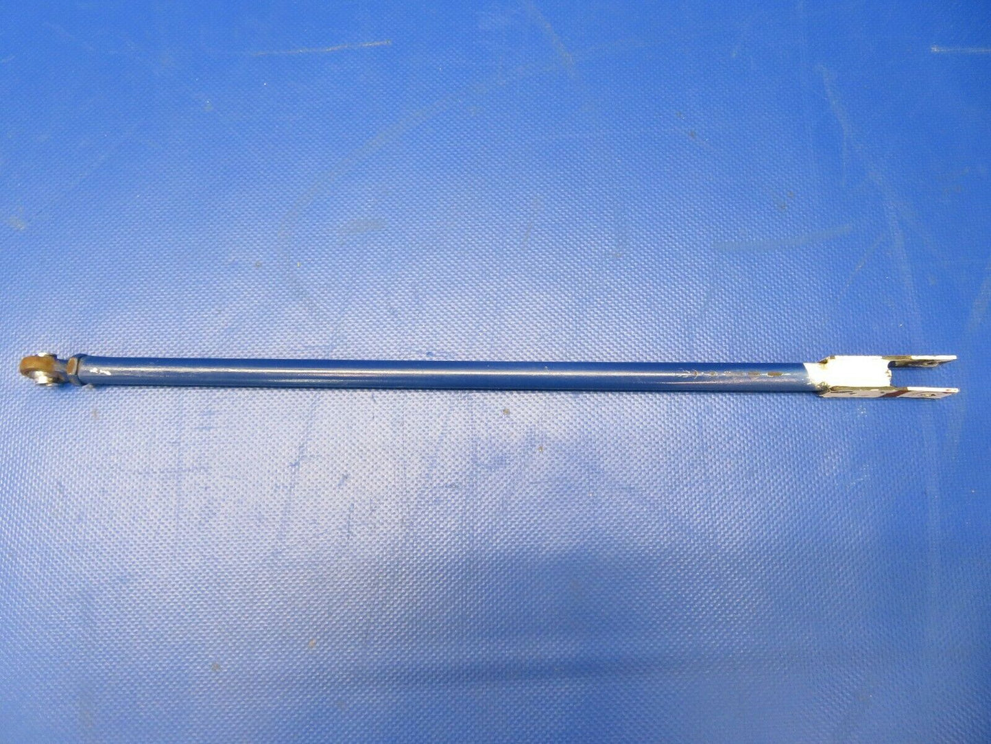 Piper PA-32RT-300 Lance Pushrod Stabilator Trim 78921-04, 78921-004 (0521-786)