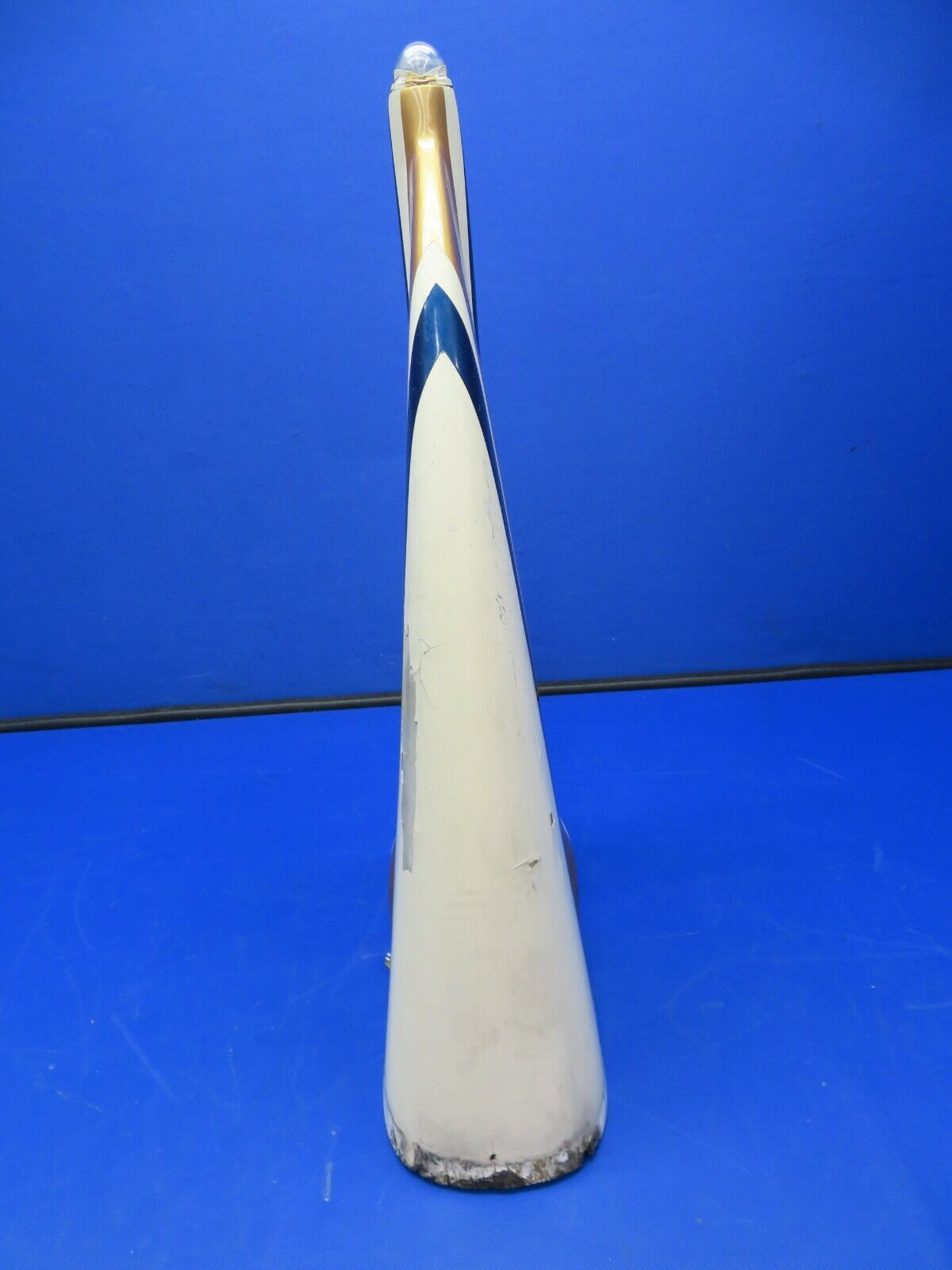 Beech 95-B55 Baron Tail Cone w/ Light P/N 96-440011-601 (0721-708)