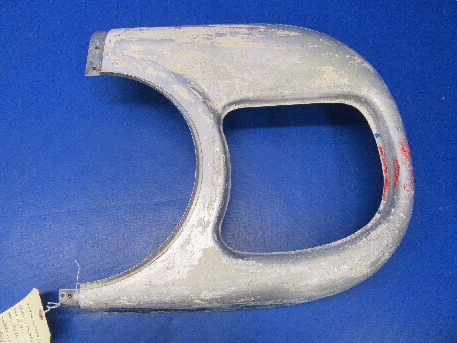 1956 Cessna 310 Nose Cap RH P/N 0851005-24 (1118-115)