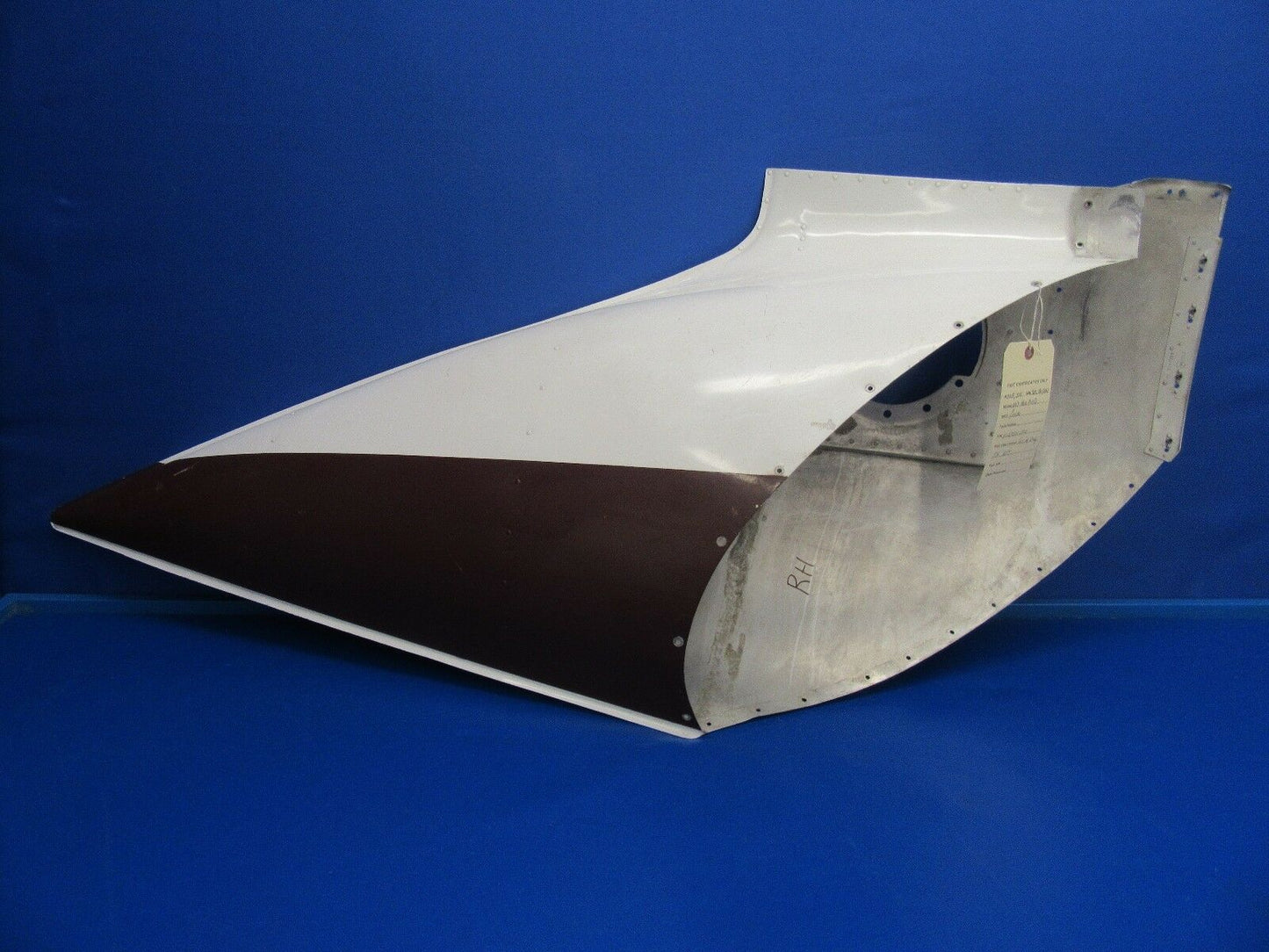 Cessna 310 Fairing Assy Tip Tank RH Aft P/N 5023001-200 (1017-112)