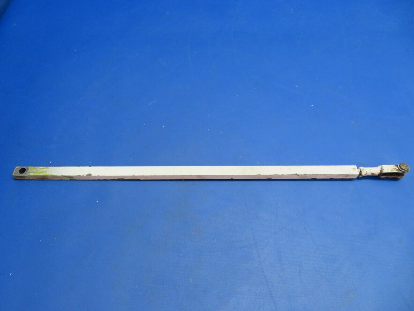 Lake LA-4-200 Rod Assy Main Gear Uplatch P/N 1-4100-5 (1222-950)