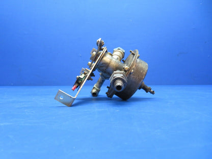 Cessna 310 / 310Q Airborne Fuel Valve Assy P/N 1H13-14 (0923-335)