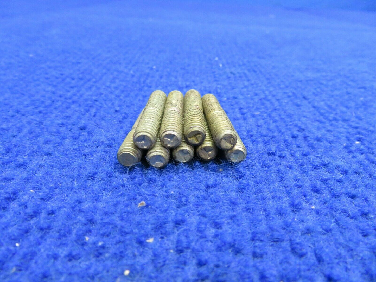 Continental Stud .25-20-28 X 1.25 # 401850 LOT OF 9 NOS 401893P012 (0222-646)