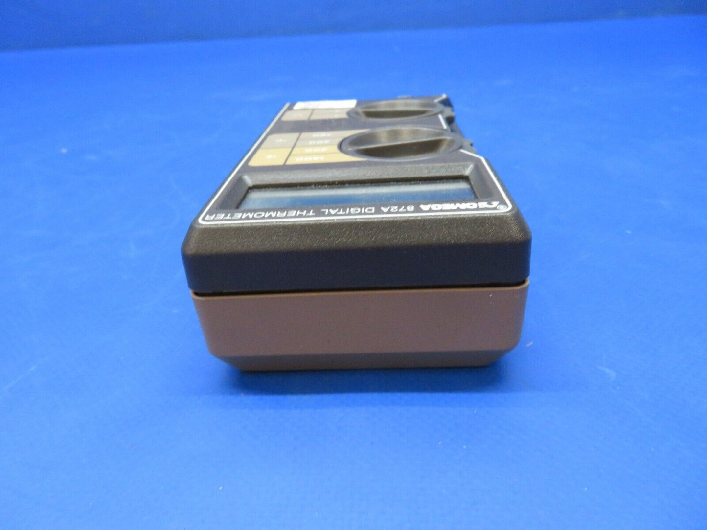 Omega Engineering Digital Thermometer Model 872A (1122-417)