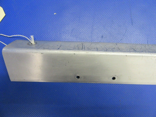 Beech Baron 58 Compartment Angle AFT P/N 58-530137-29 (0521-501)