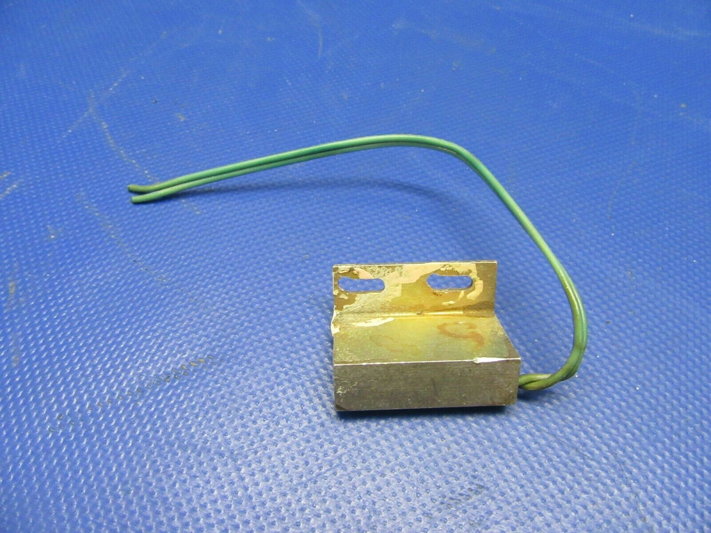 Cessna 177RG Switch Main Gear Actuator Downlock 2070017-1, 2070017-6 (0621-572)