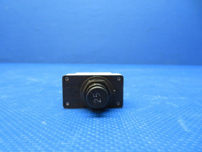 Klixon 25 amp Circuit Breaker P/N 7271-8-25 (0224-231)