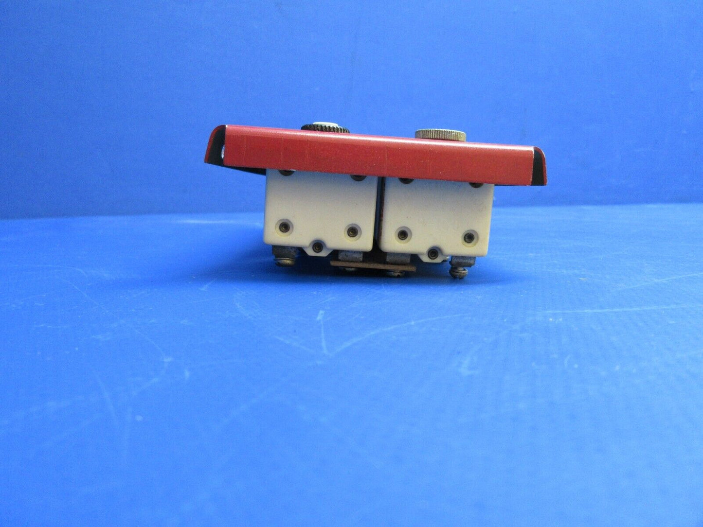 Piper PA-28R-180 Circuit Breaker Panel Assy P/N 67424-07 (1023-788)