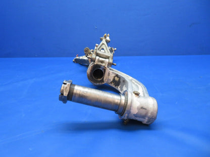 Beech 95-B55 Baron Nose Gear Assy P/N 35-825196-696 (0623-433)