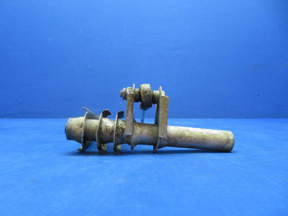 Early Cessna 310 / 310B OTBD Bellcrank LH INBD Flap P/N 0862100-13 (1223-141)