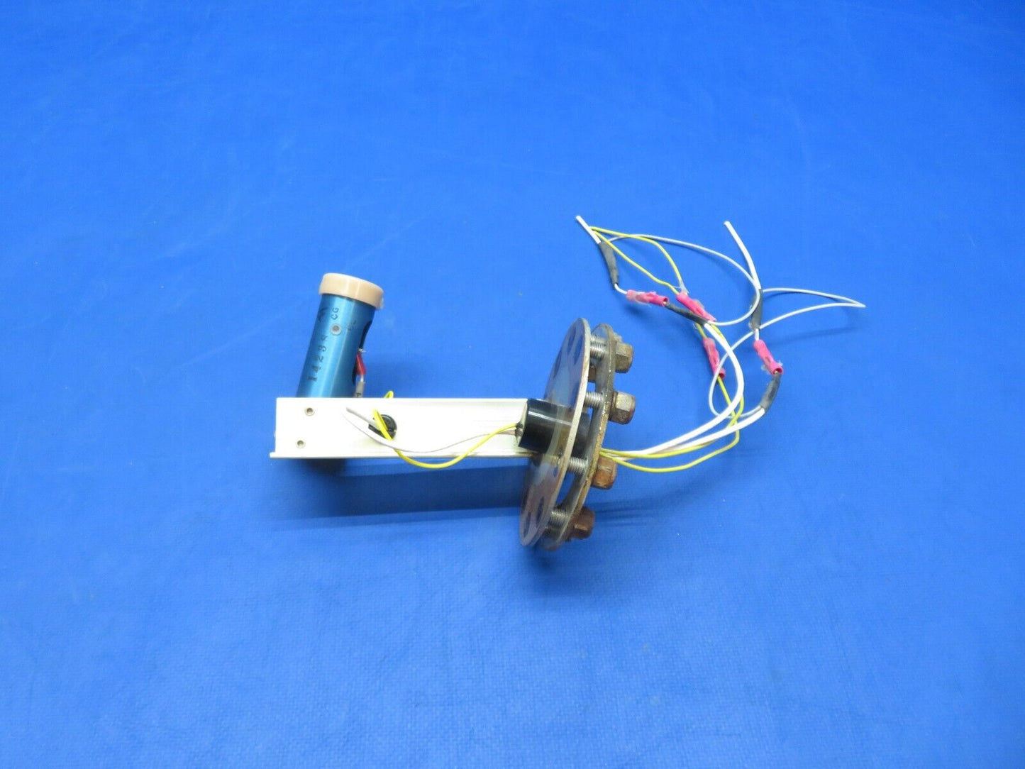Cessna 310 / 310Q CAS Fuel Gauge Sensor Mid Aux. RH P/N 9910082-10 (0823-665)