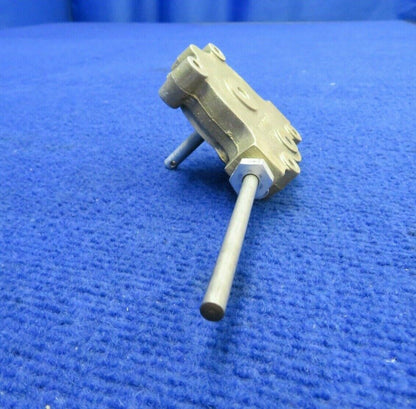 Beech 58 Baron Janitrol Fuel Selector Control Box Assy RH P/N HE7001-7 (0422-323