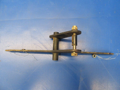 Piper PA-32-300 Cherokee Six Aileron Bellcrank LH 62771-00, 62771-000 (0819-59)