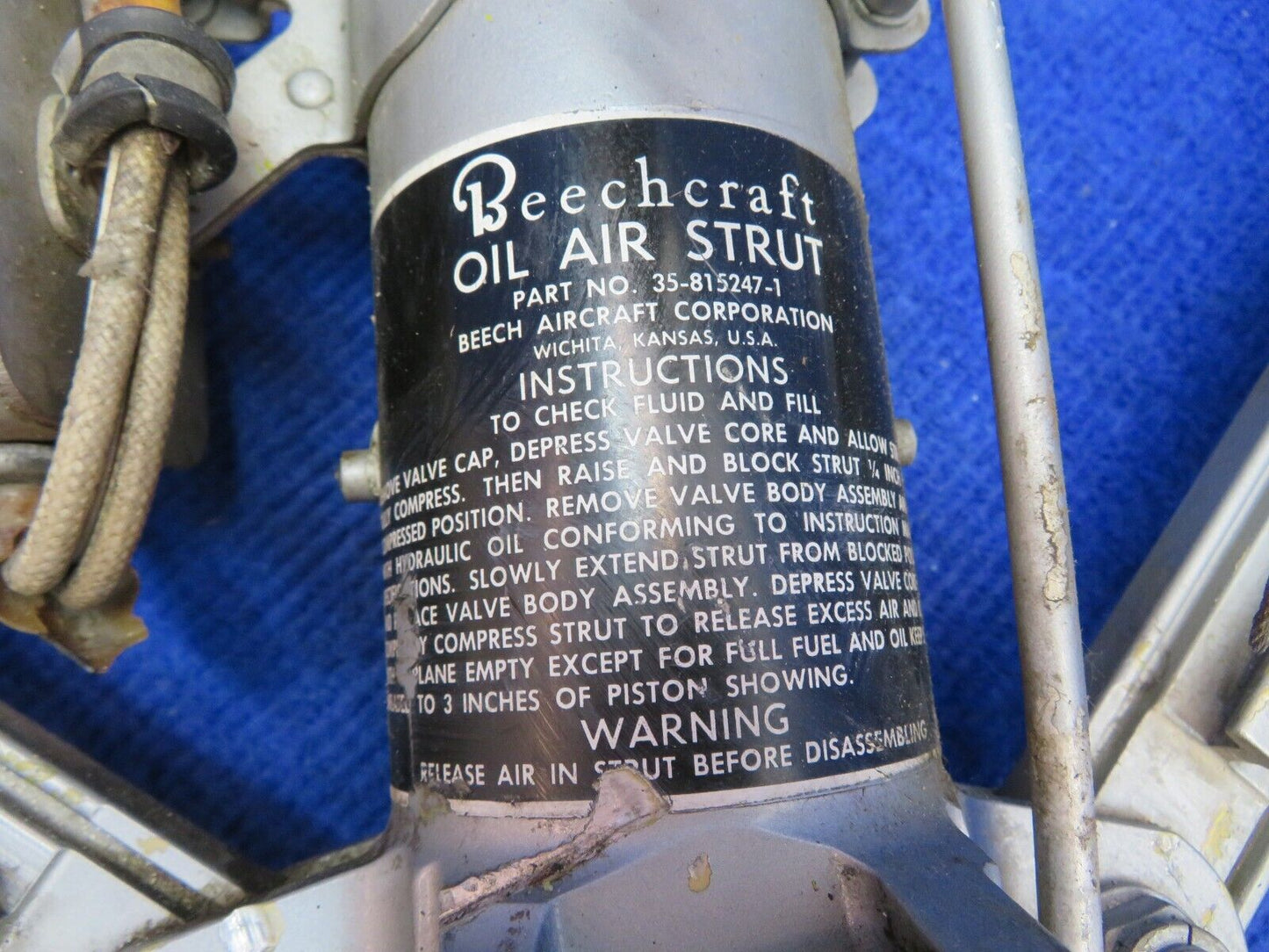 Beech Main Gear RH P/N 35-815247-1 FOR PARTS (0722-507)