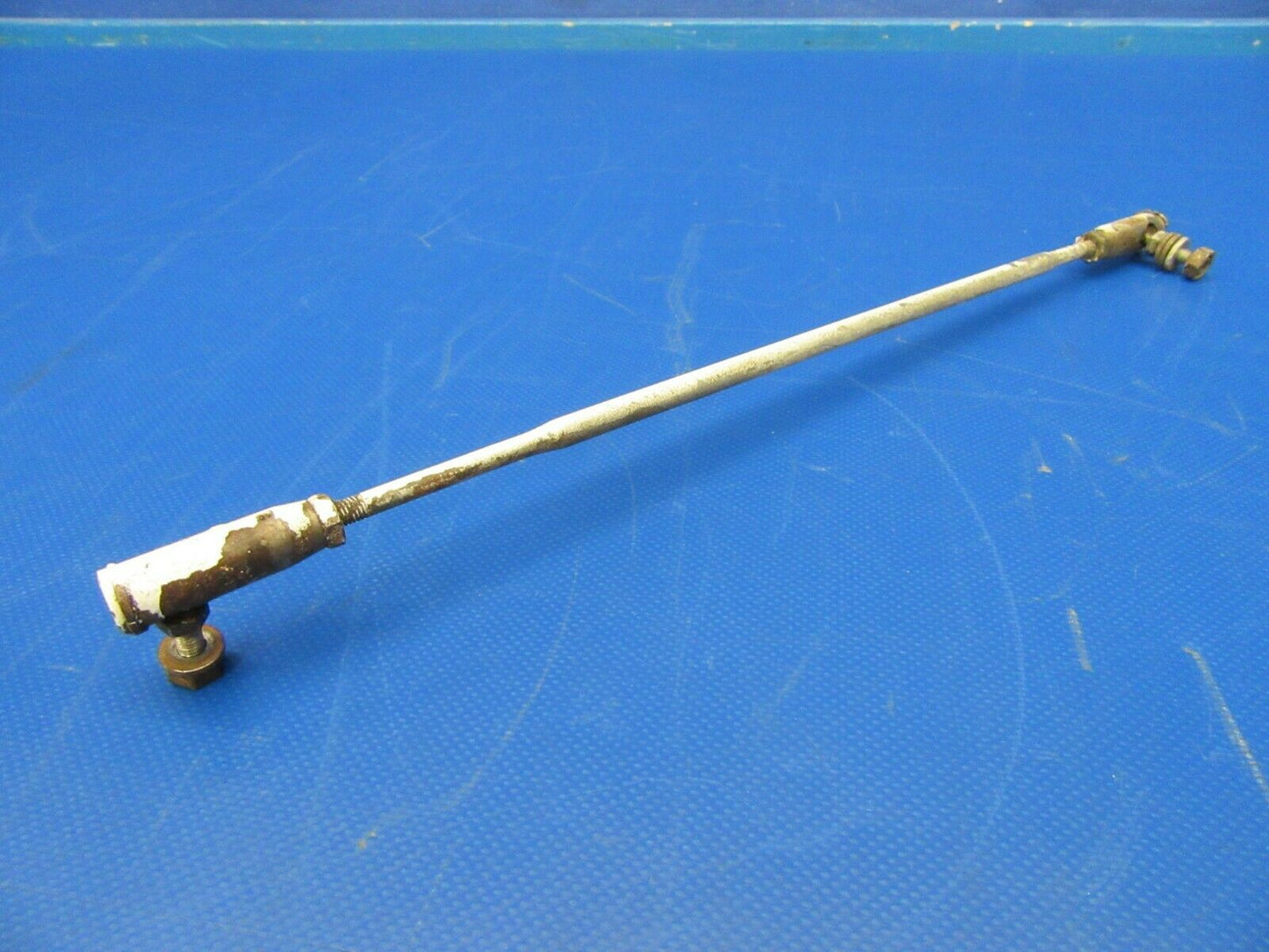 Beech Baron 95-B55 LH Nose Gear Door Actuator Rod Assy P/N 35-825191-1 (0220-281
