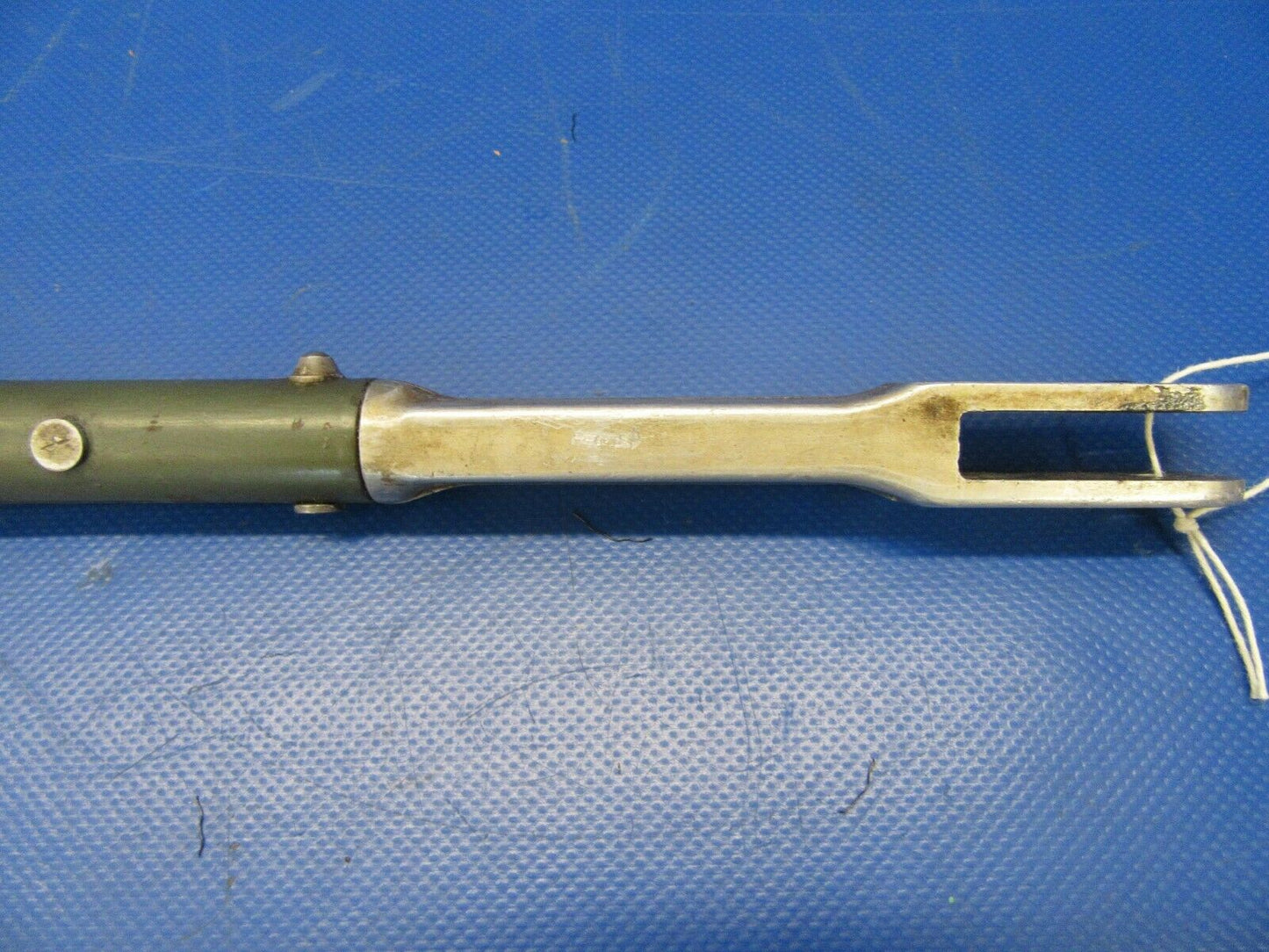 Cessna 310 Tube Rod Assy Bellcrank to Gearbox Main Gear RH 0841135-1 (0619-419)