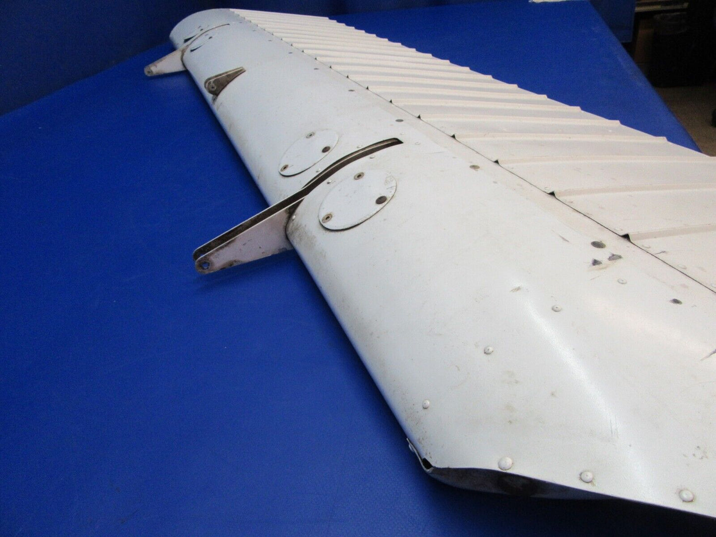 Cessna 150 / 152 RH Flap P/N 0426901-16 (1122-200)