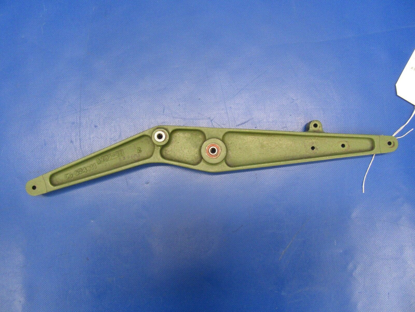 Beech Baron Bellcrank Elevator P/N 95-524011-1 (1117-117)