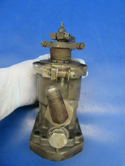 Beech Baron Woodward Prop Governor P/N 210662 (0318-43)