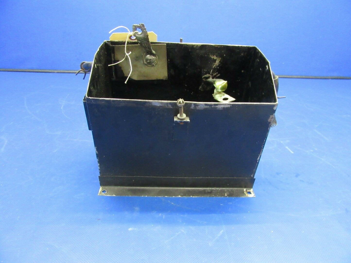Piper PA-28-140 Battery Box 63888-00, 63888-000 (0721-618)