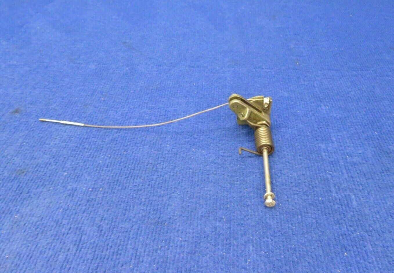 1956 Cessna 310 Torsional Actuator Cabin Step P/N 0811595-1 (0422-461)