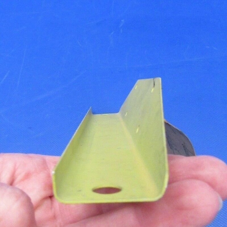 Piper PA-23-250 Aztec Chanel Stabilator Bearing Block PN 16685-00 NOS (0918-273)